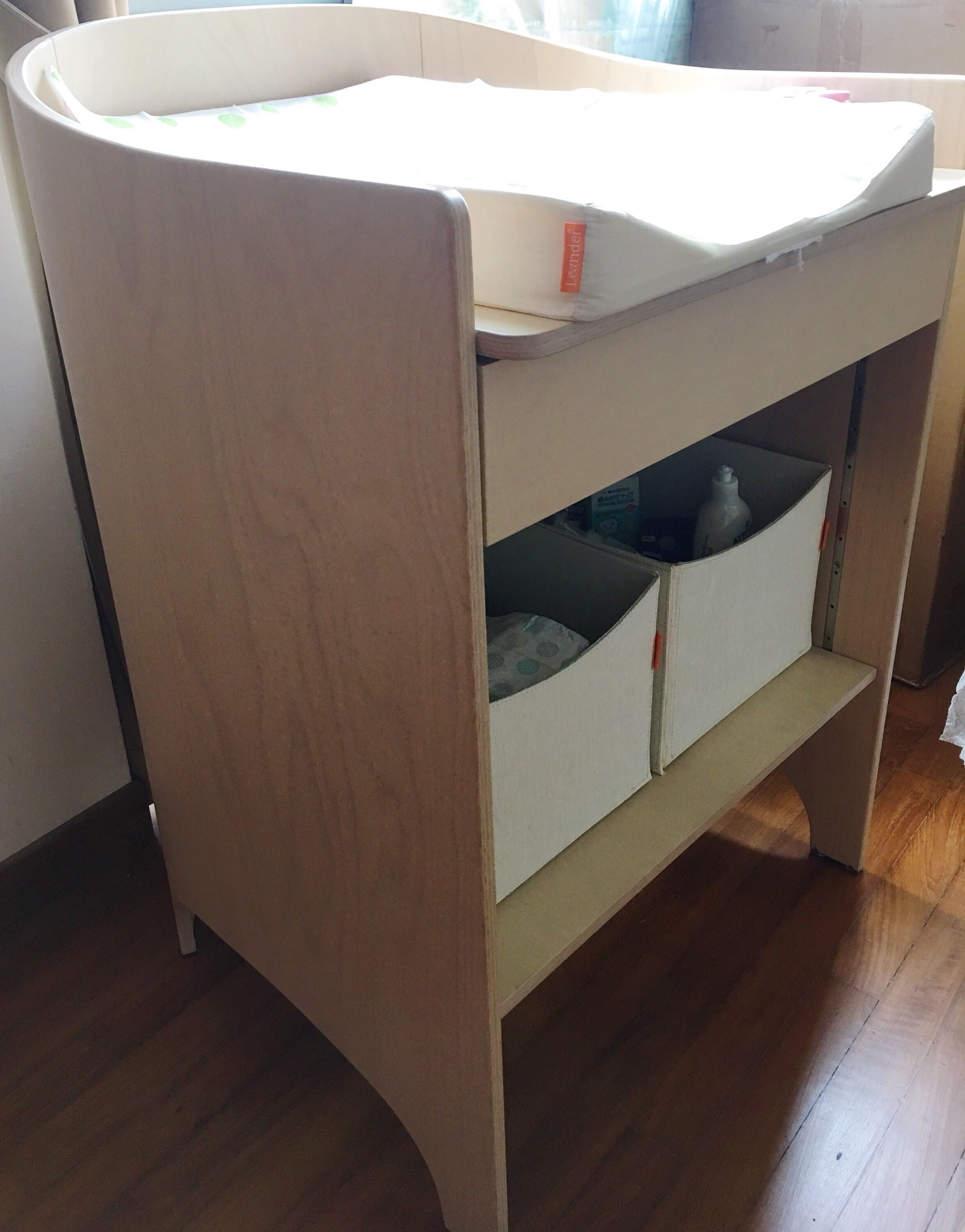 Leander Change Table/Diaper changing table, Babies & Kids, Bathing