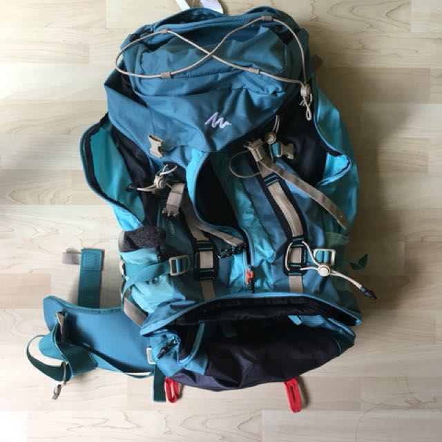 hiking bag quechua