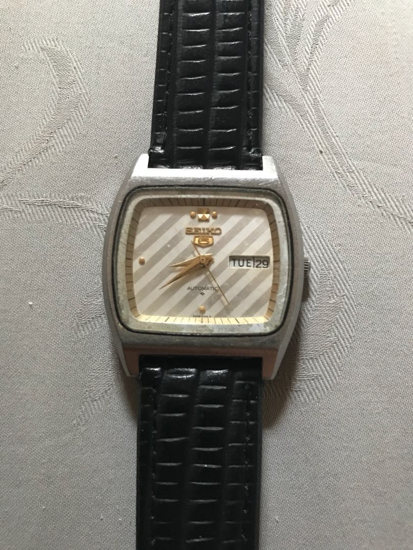 seiko tv dial watch