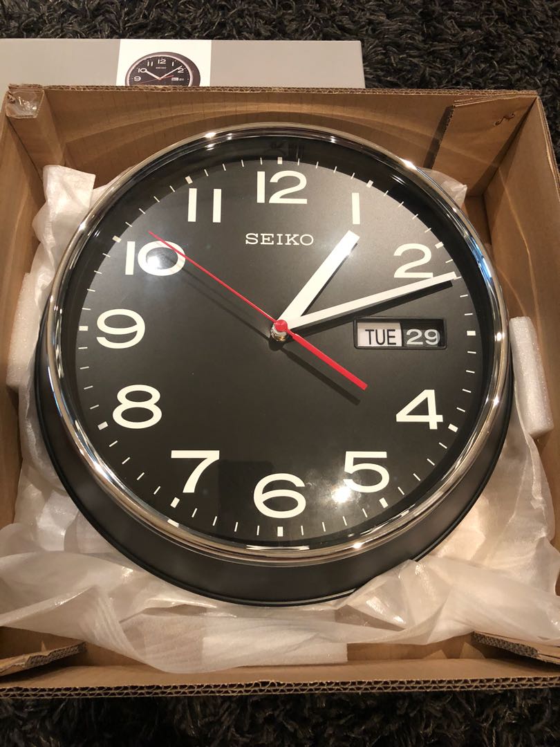 Authentic Original Seiko QXF102Z Classic Black Wall Clock! Analog Day Date  Limited Stock First Come First Served!, Furniture & Home Living, Home  Decor, Clocks on Carousell