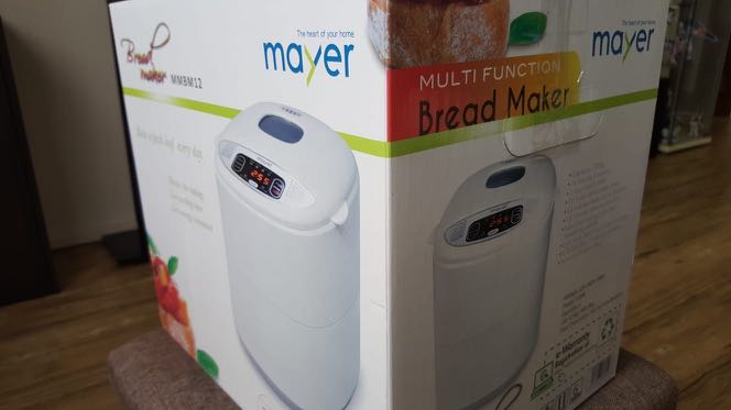 Bread Maker (Category: Coffee Machines & Makers) located in Singapore. Submitted by rikuo (Listing ID 172051367, Image 2). Description: Product is brand new, only open to check..