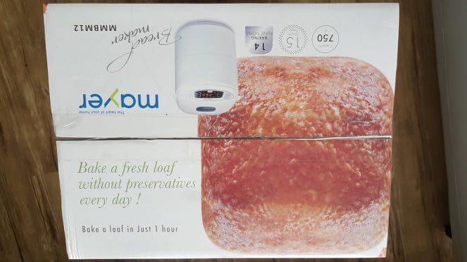 Bread Maker (Category: Coffee Machines & Makers) located in Singapore. Submitted by rikuo (Listing ID 172051367, Image 4). Description: Product is brand new, only open to check..