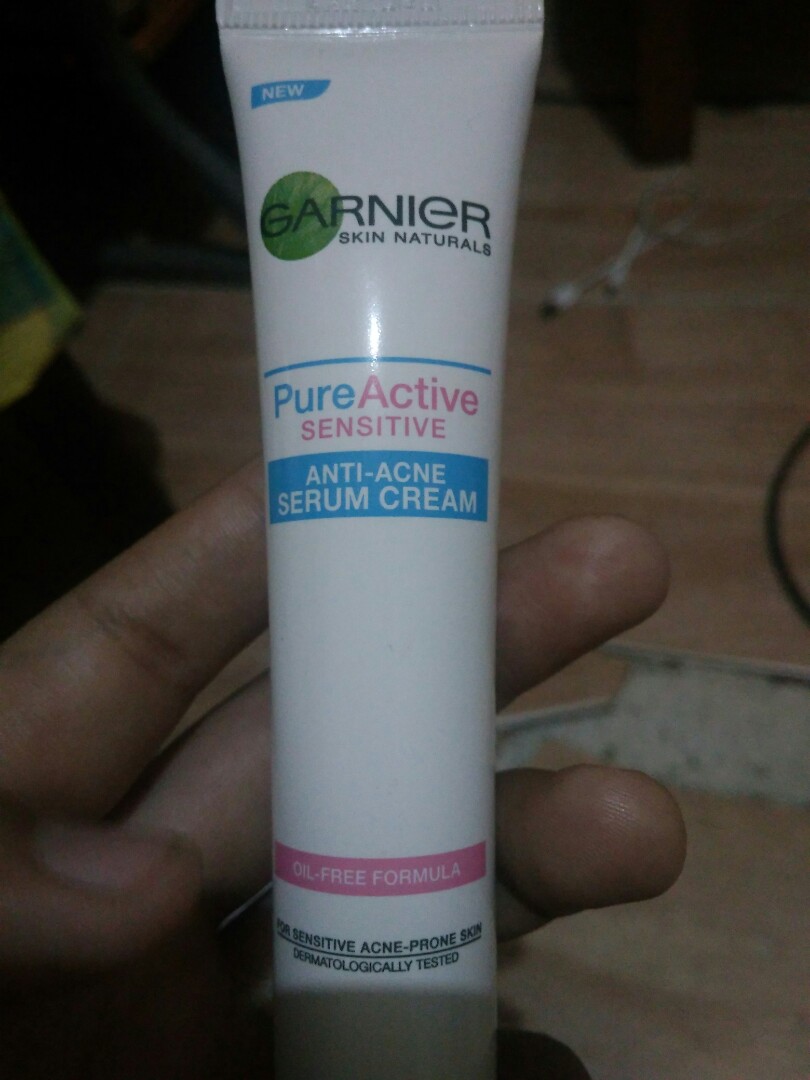 Pure Active Sensitive Anti Acne Serum Cream By Garnier