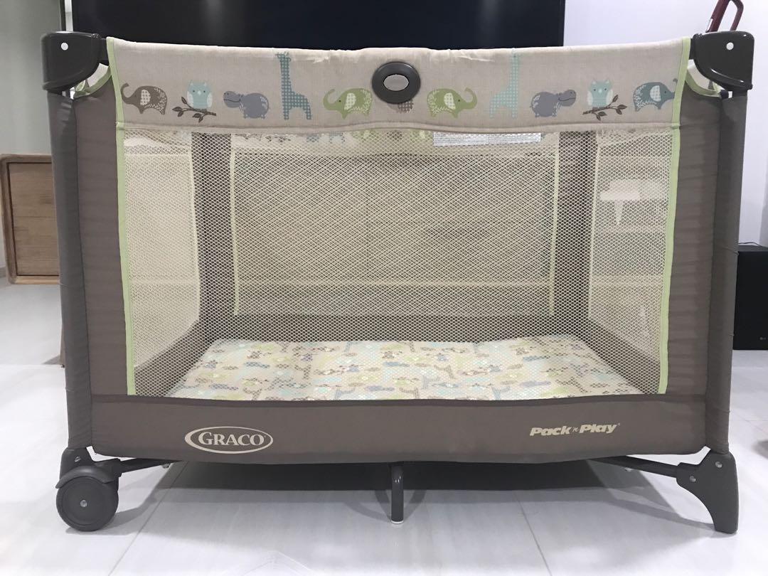 Graco playpen portacot, Babies & Kids, Baby Nursery & Kids Furniture ...