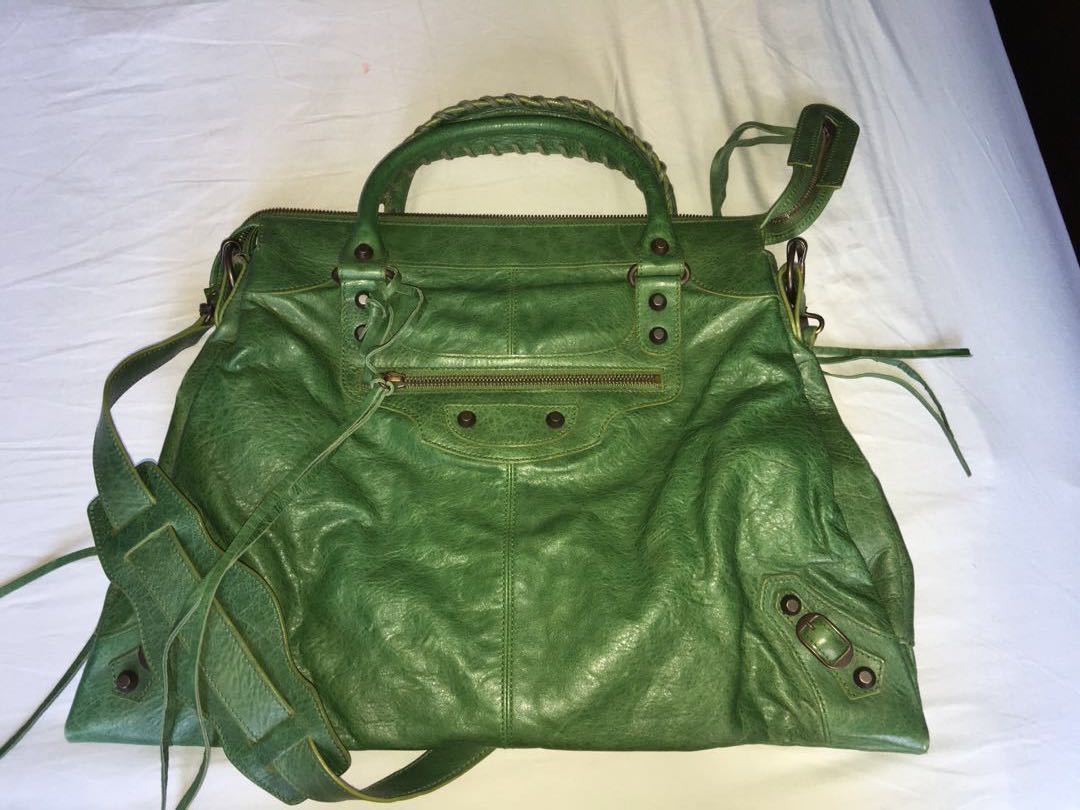 Balenciaga trapeze bag clearance