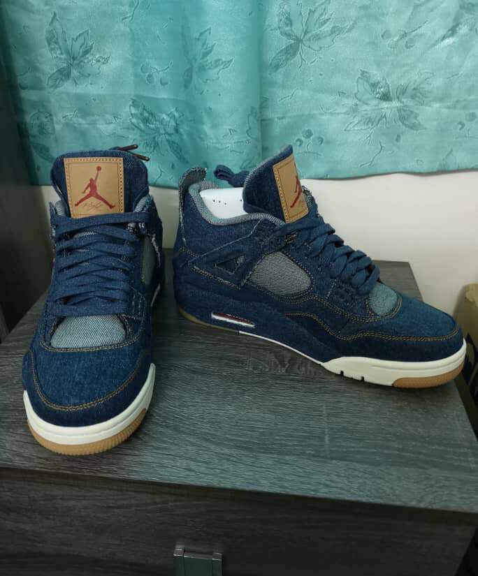 Nike Air Jordan 4 LEVIS, Men's Fashion 