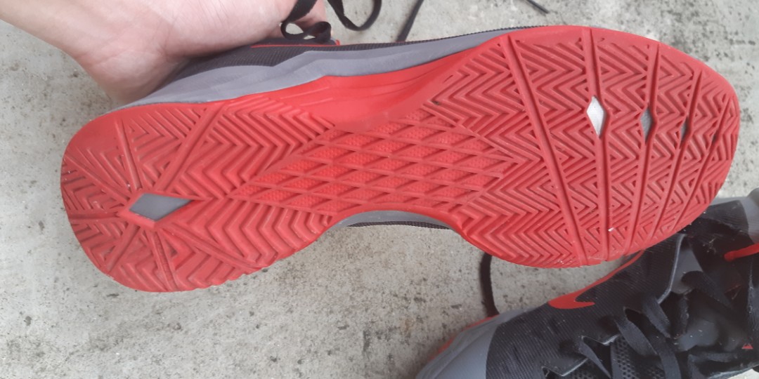 Nike hyperquickness basketball shoe