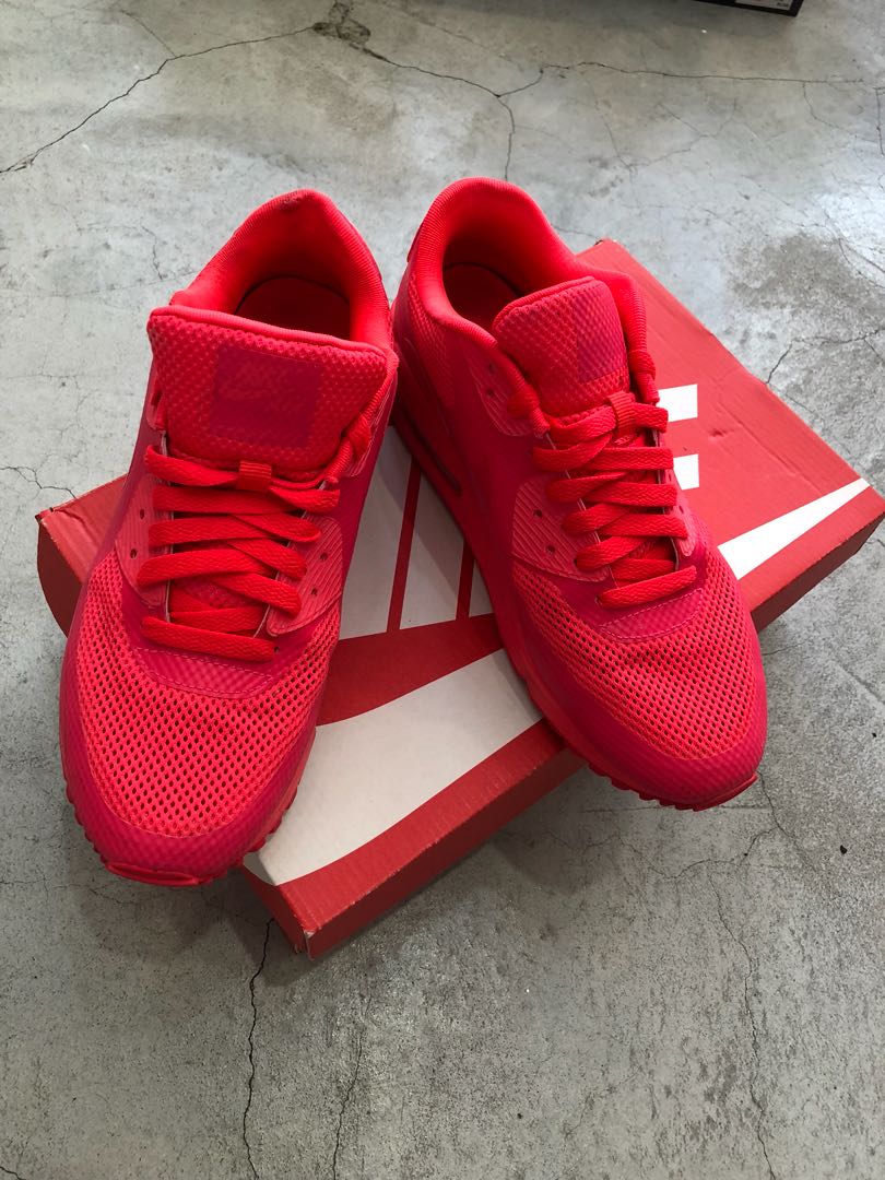 womens nike red shoes