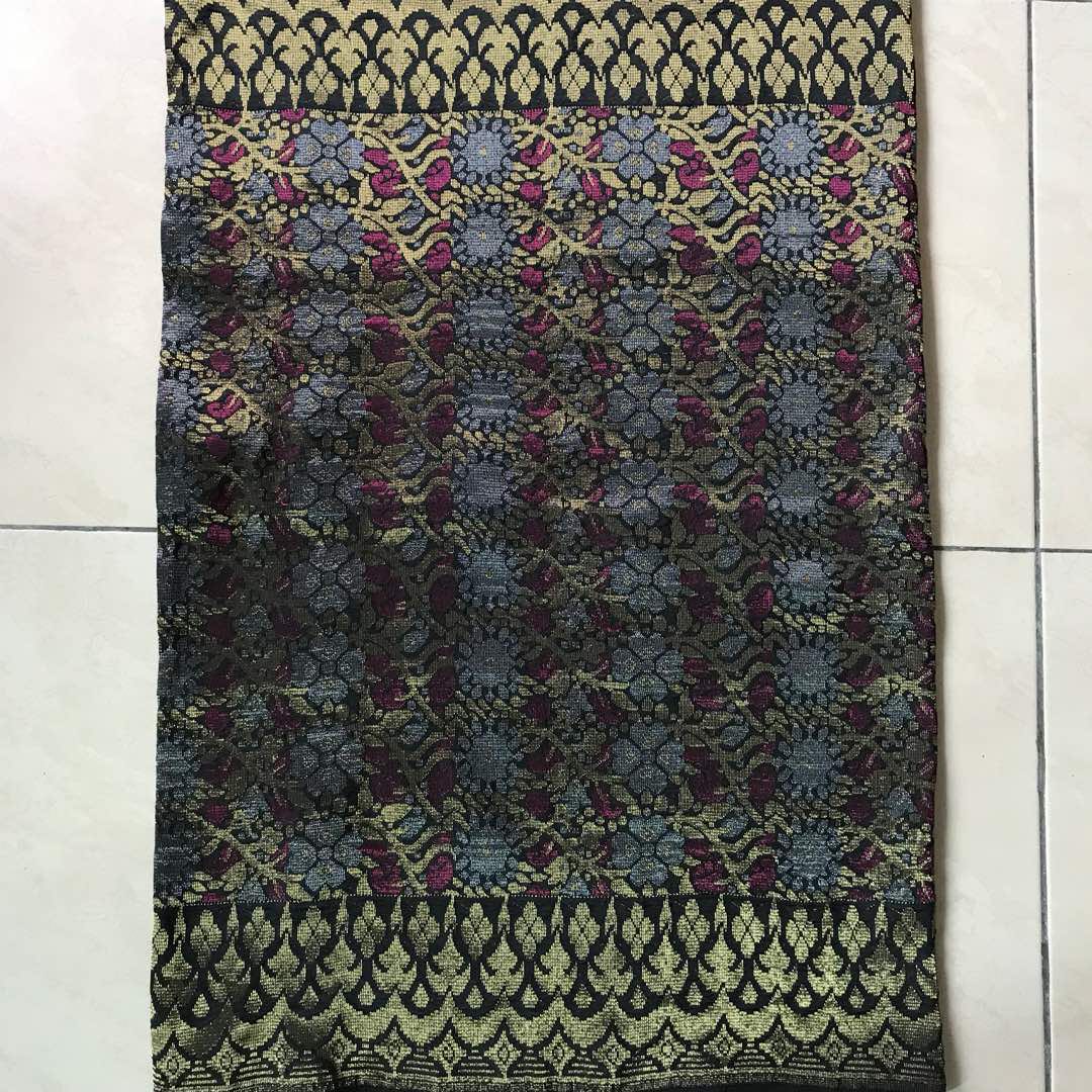 Sampin Songket, Men's Fashion, Muslim Wear, Sarong on Carousell