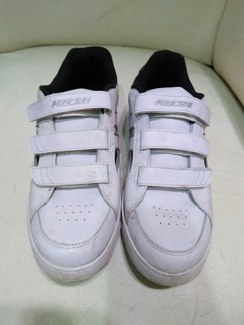 Dijual Sepatu Precise Putih No 40 Bu Fesyen Pria Sepatu Di Carousell