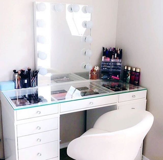 Vanity Table Frameless Hollywood Mirror And Stool Home Furniture Furniture Fixtures Tables Chairs On Carousell Hollywood style luxury dressing table: vanity table frameless hollywood mirror and stool