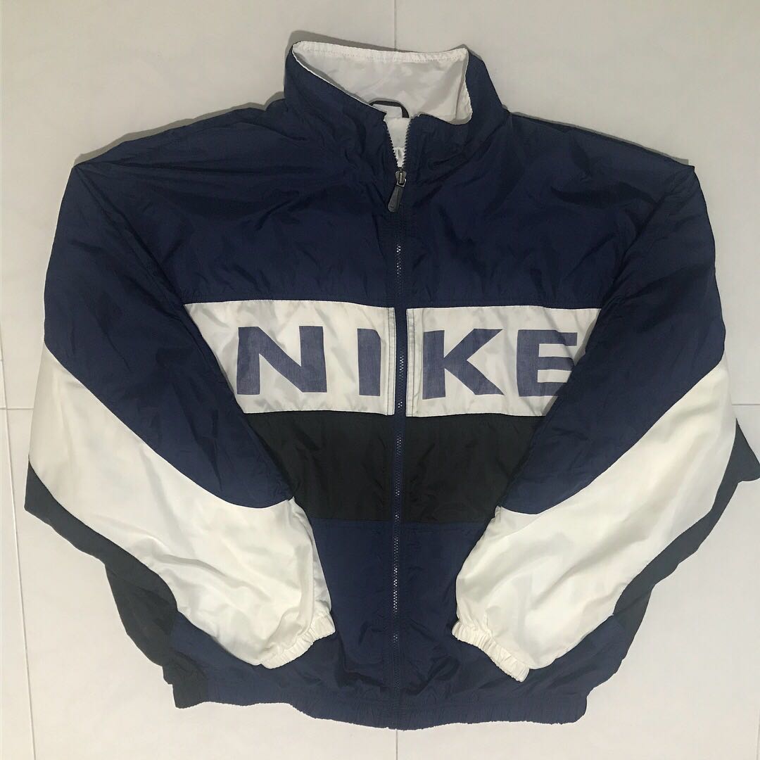 nike spell out jacket