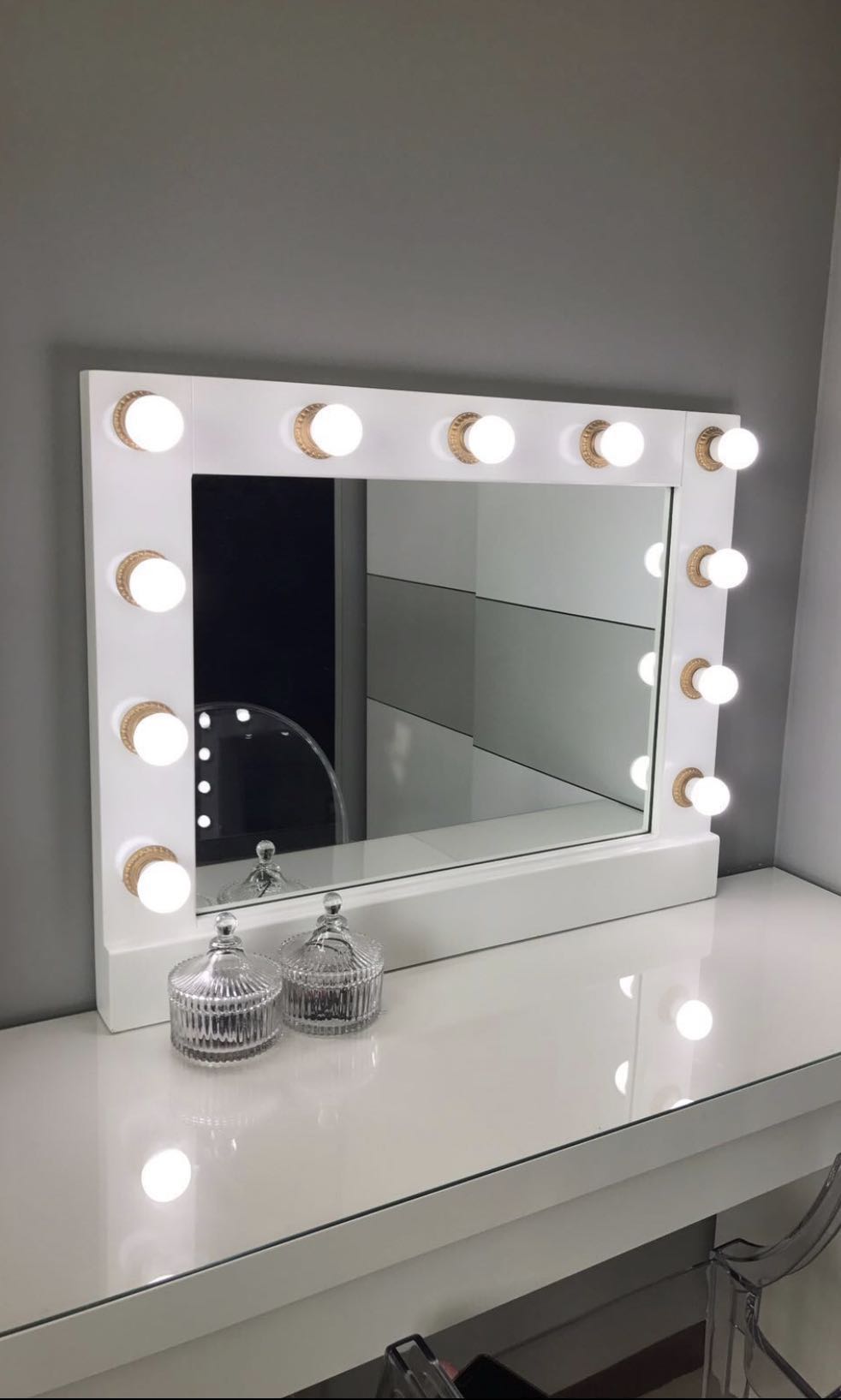 Vanity Hollywood Mirror