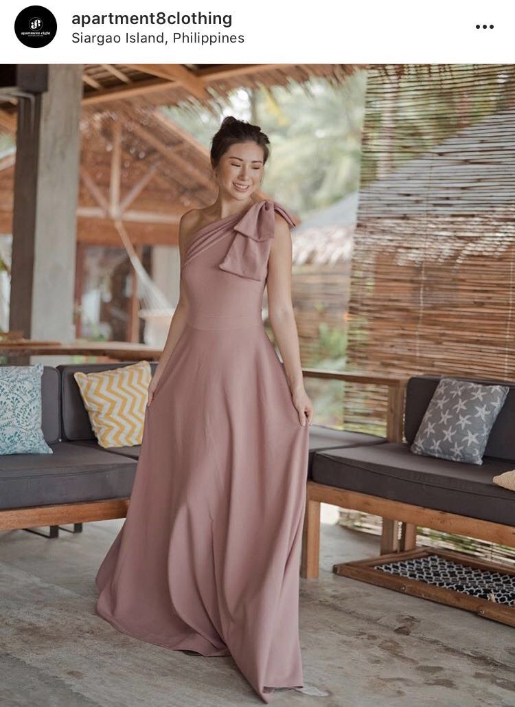 Apartment 8 gowns store