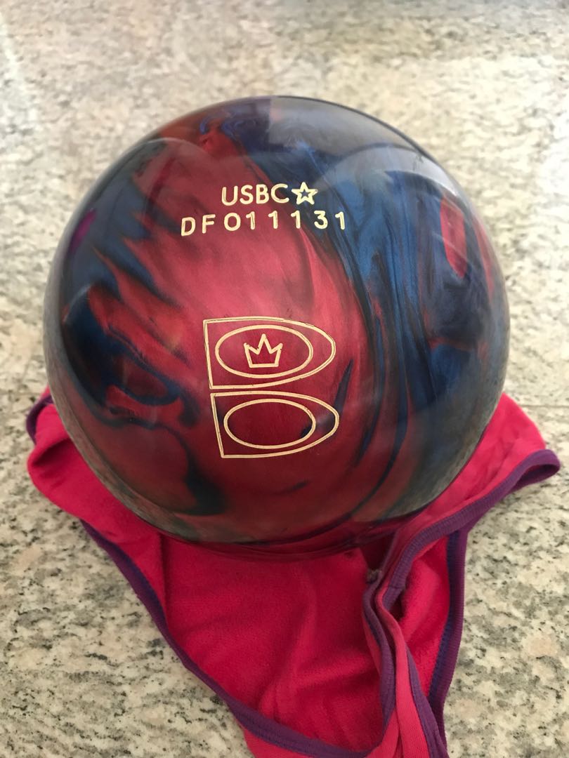 Bowling Ball, Sports Equipment, Sports & Games, Billiards & Bowling on