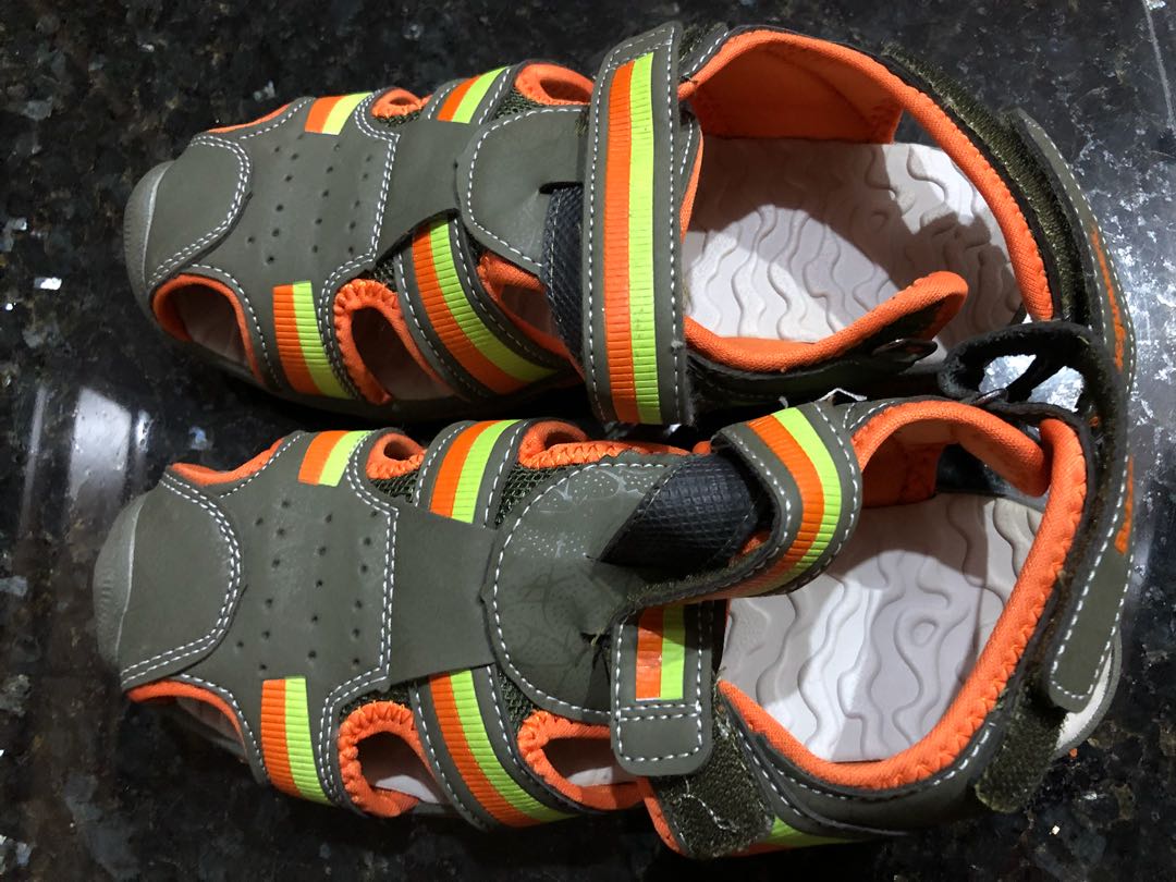 bata sports shoes for girls