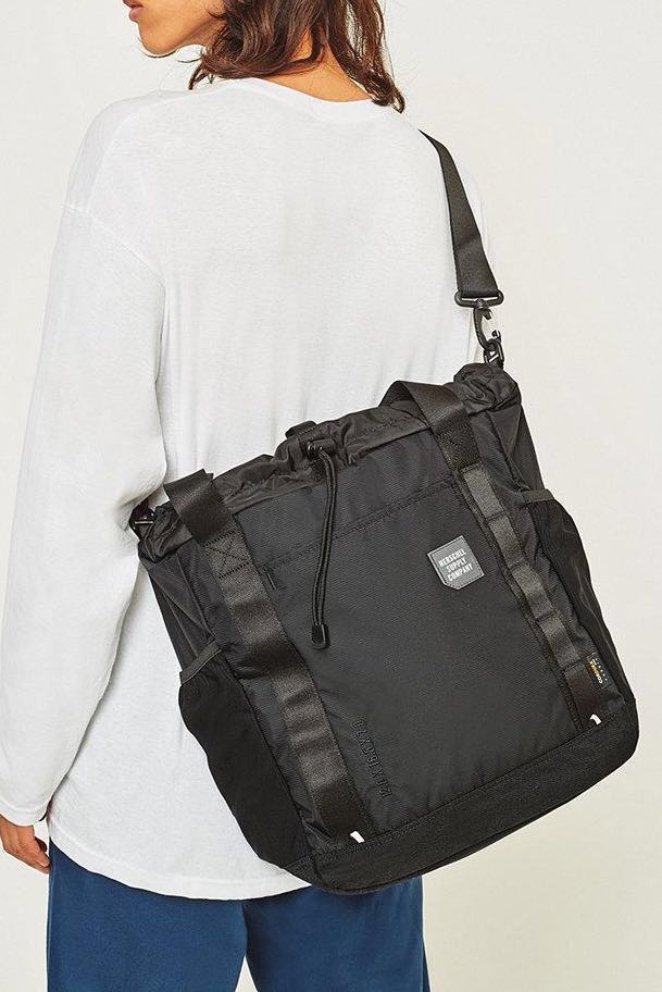 Barnes trail tote bag sale