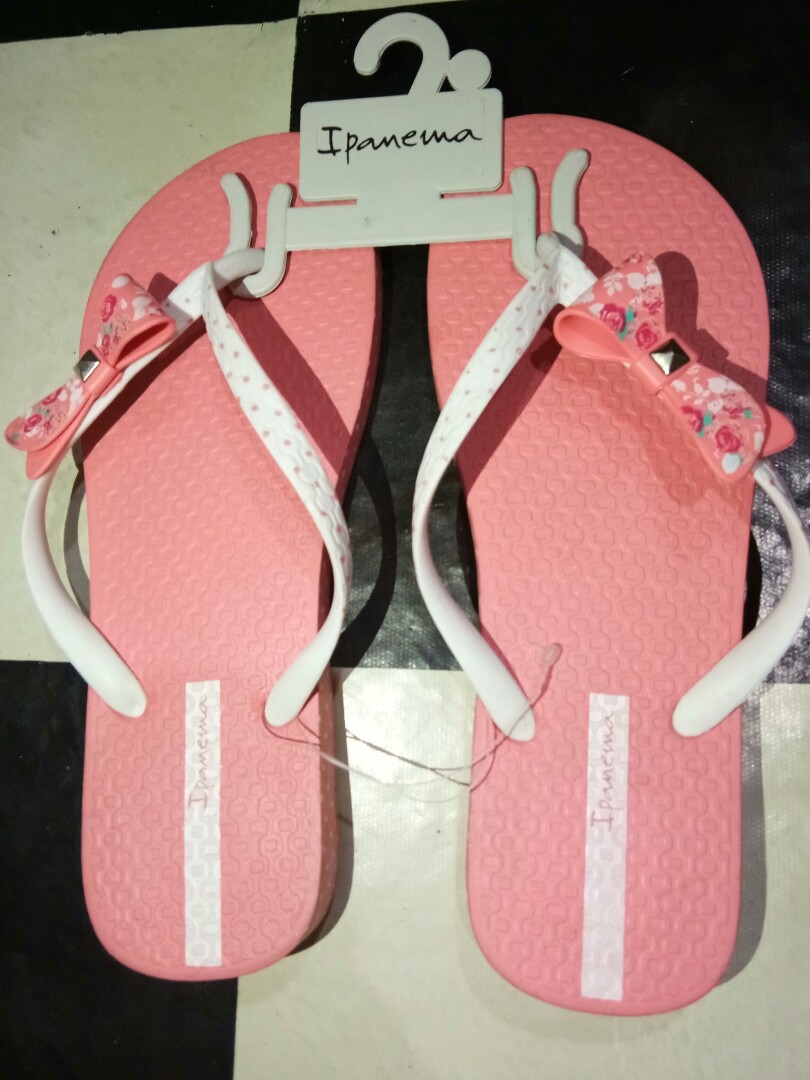 Ipanema slipper, Women's Fashion, Footwear, Slippers and slides on ...