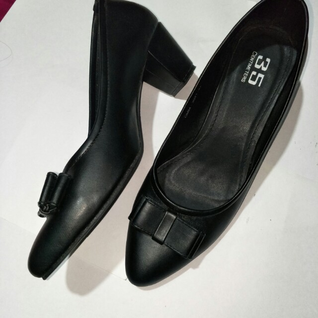 office black shoes, 1 1/2 inch heel 