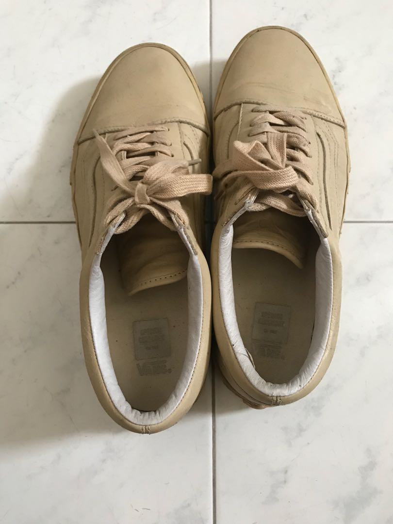 Opening ceremony for online vans