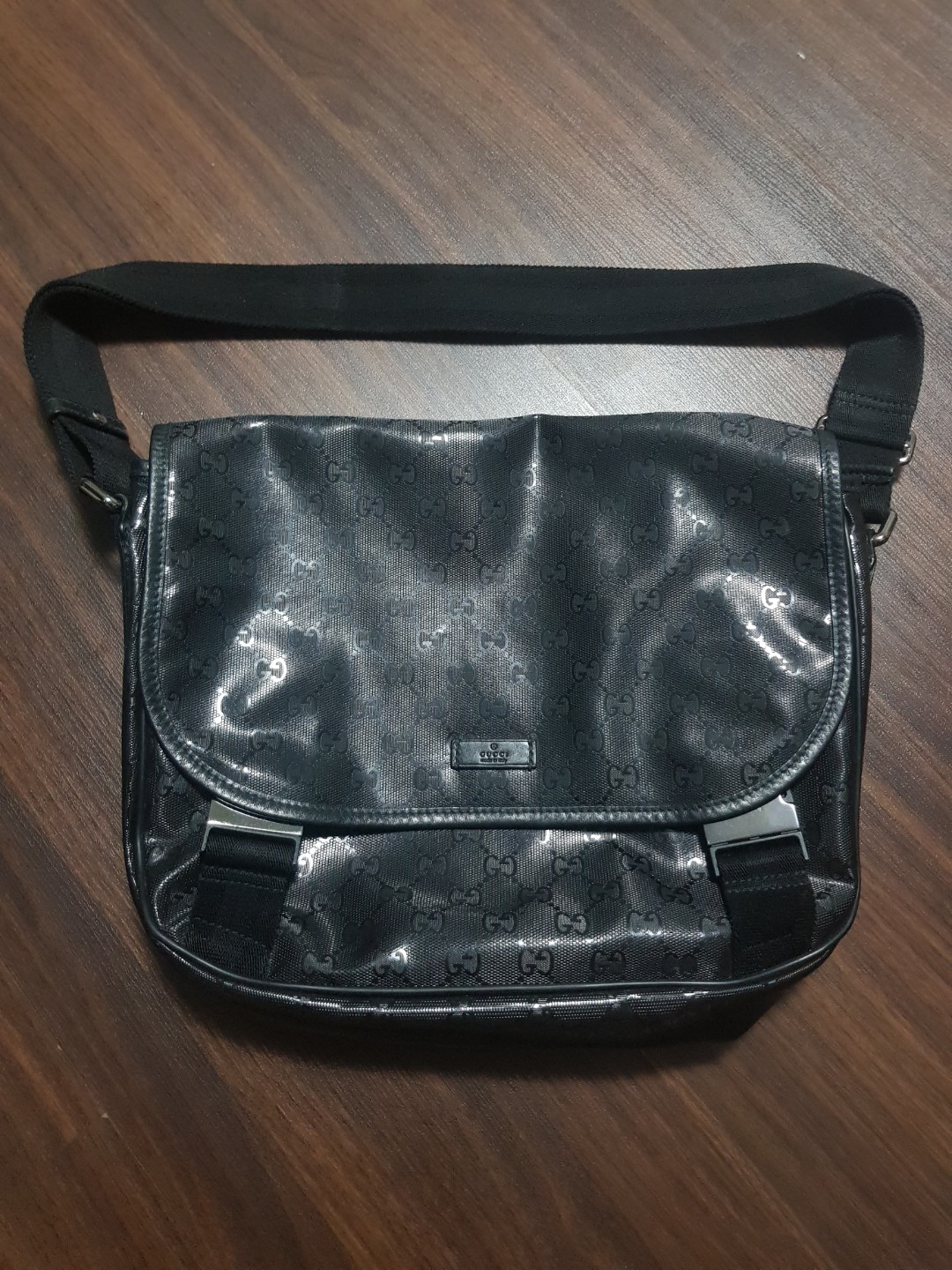 gucci mens messenger bag black