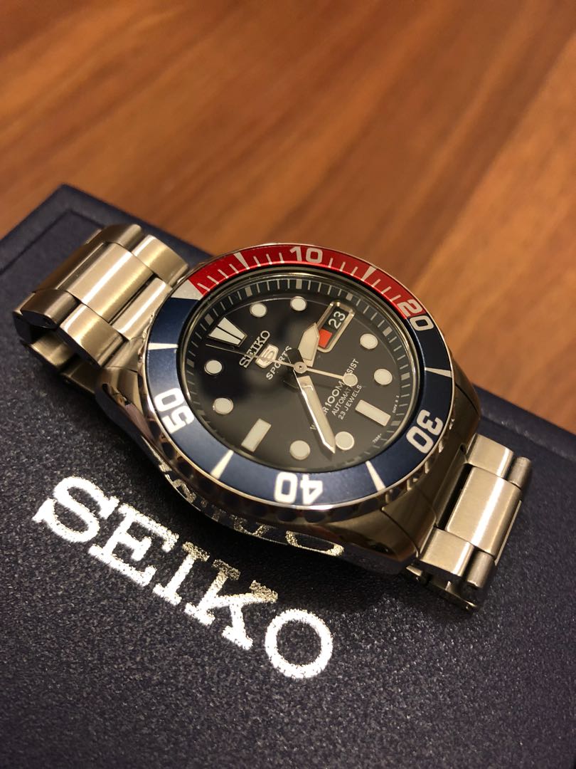 Rare Seiko SNZF27K1 Mid Sized Diver s Watch Men s Fashion