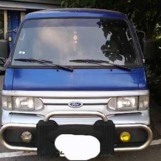 福特 載卡多廂型貨車版