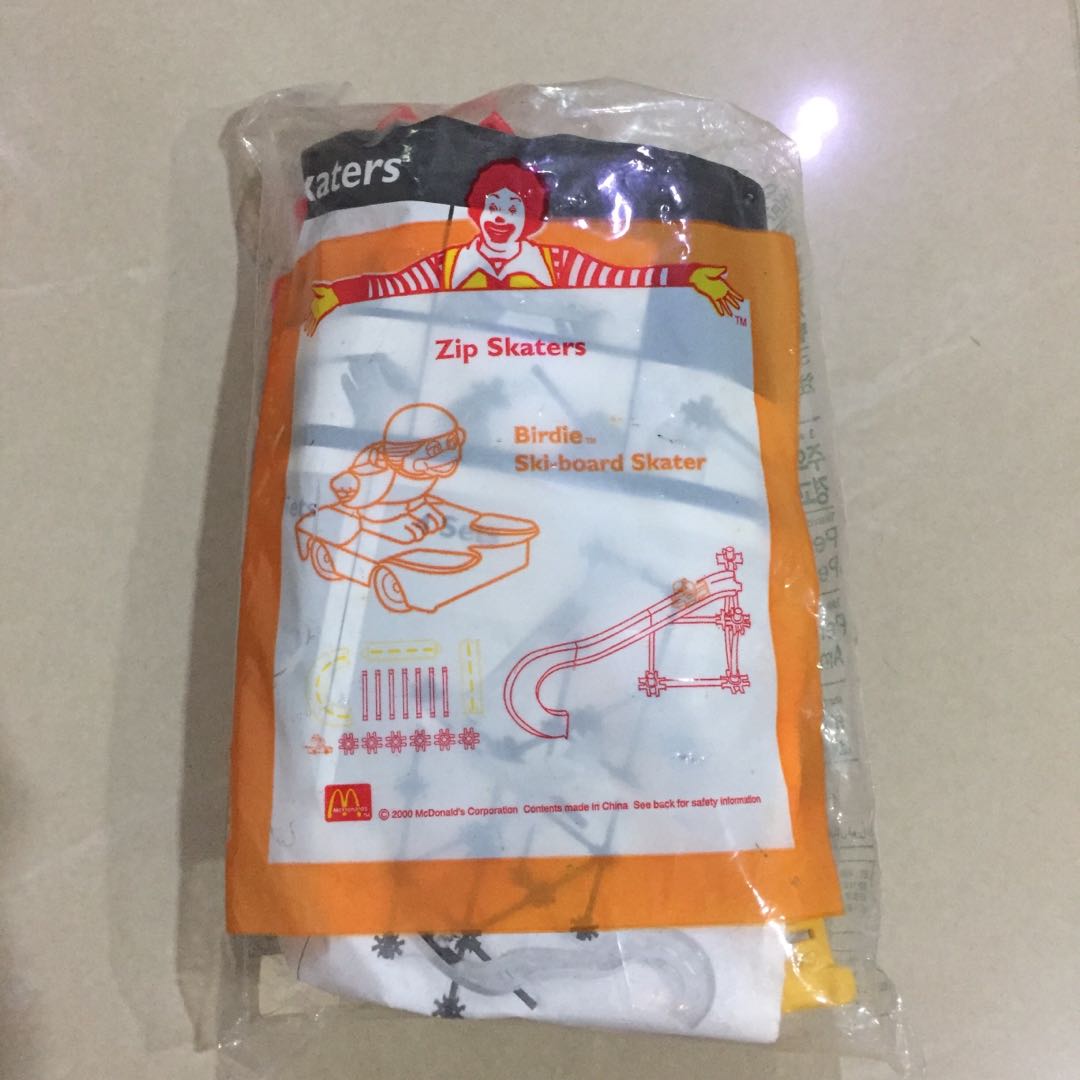 麥當勞00年兒童餐玩具zip Skaters 大鳥姐姐 年中慶 玩具 其他玩具在旋轉拍賣