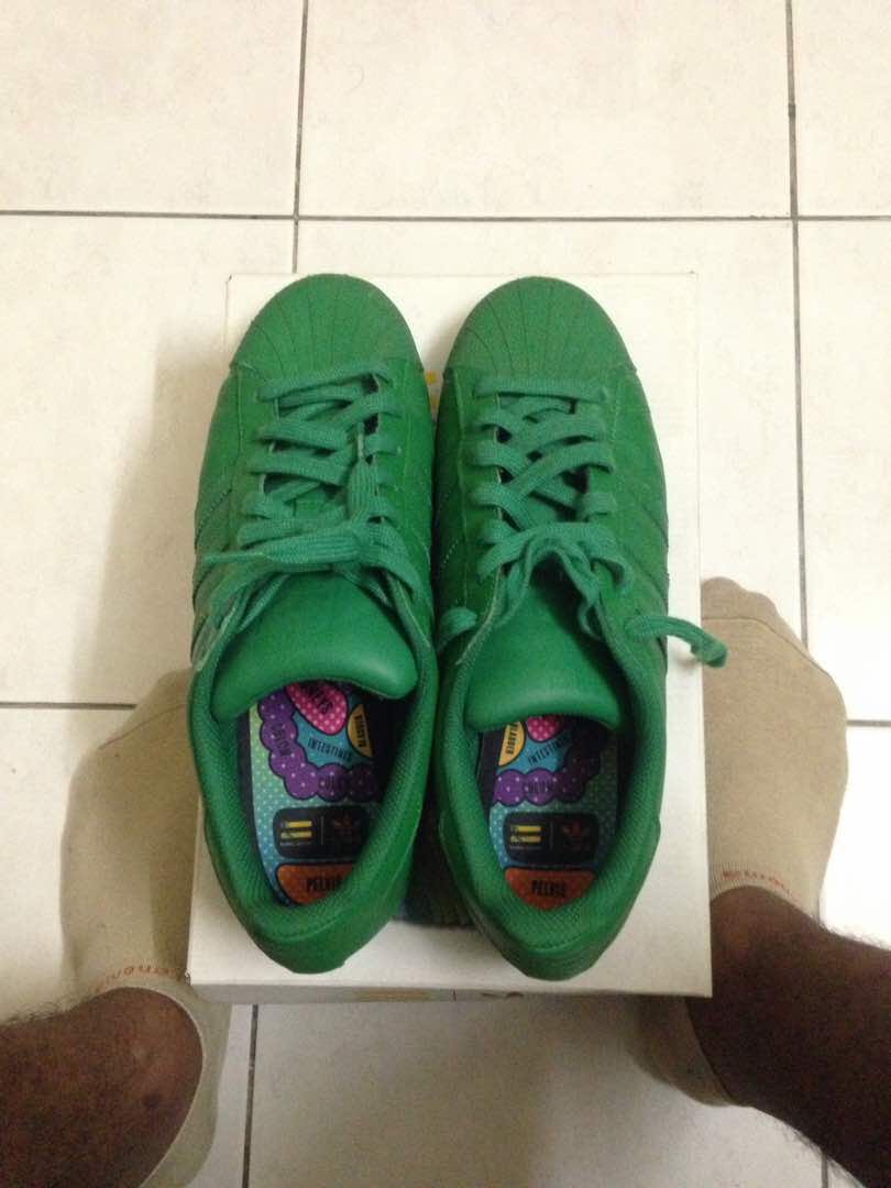 Adidas superstar pharrell williams green hot sale