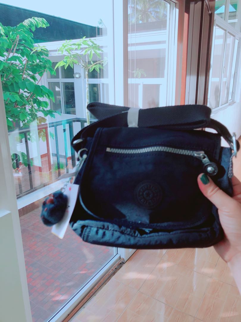 Kipling sabian alabaster crossbody online mini bag