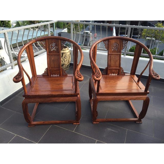 Chinese Furniture Yellow Solid Wood Horse Shoe Shaped Chairs
