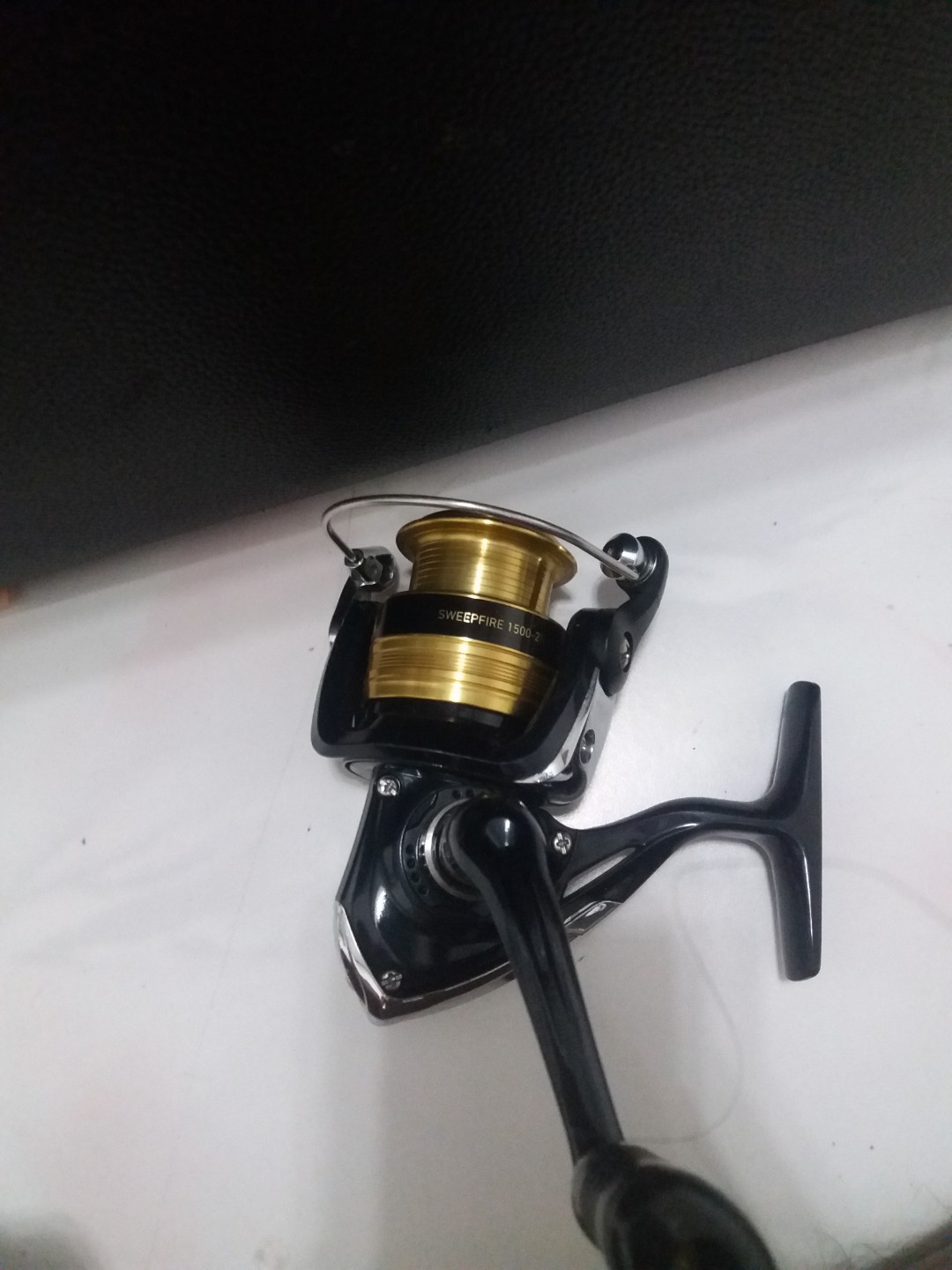 Daiwa sweepfire 1500 spinning reel, Sports Equipment, Fishing on Carousell