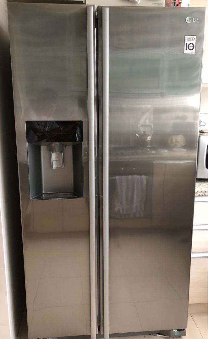 lg fridge freezer ice bottom