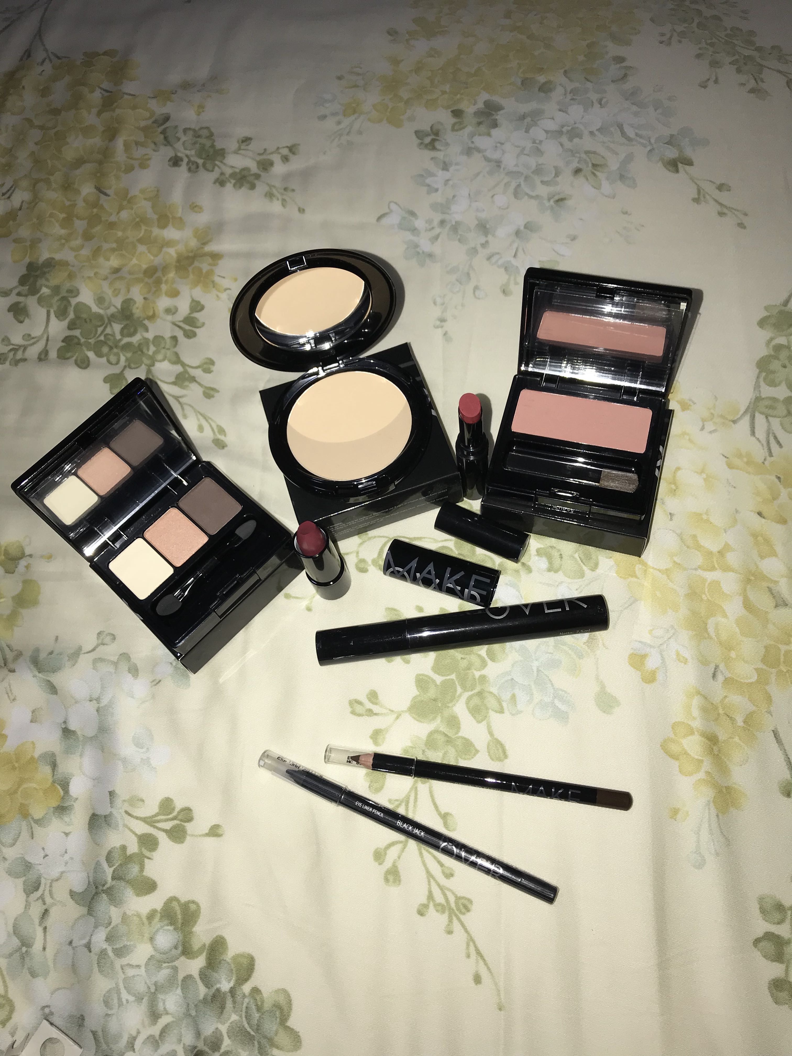 Make Over Make Up Set Kesehatan Kecantikan Rias Wajah Di Carousell