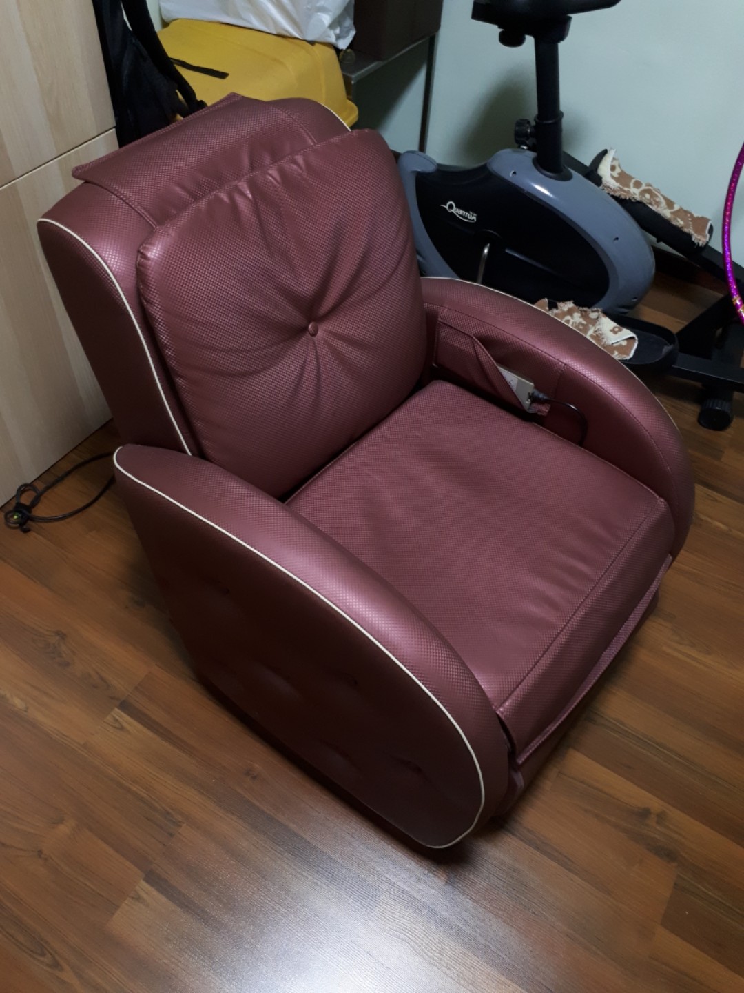 Osim Udiva Rarely Used Electric Massage Chair Sofa