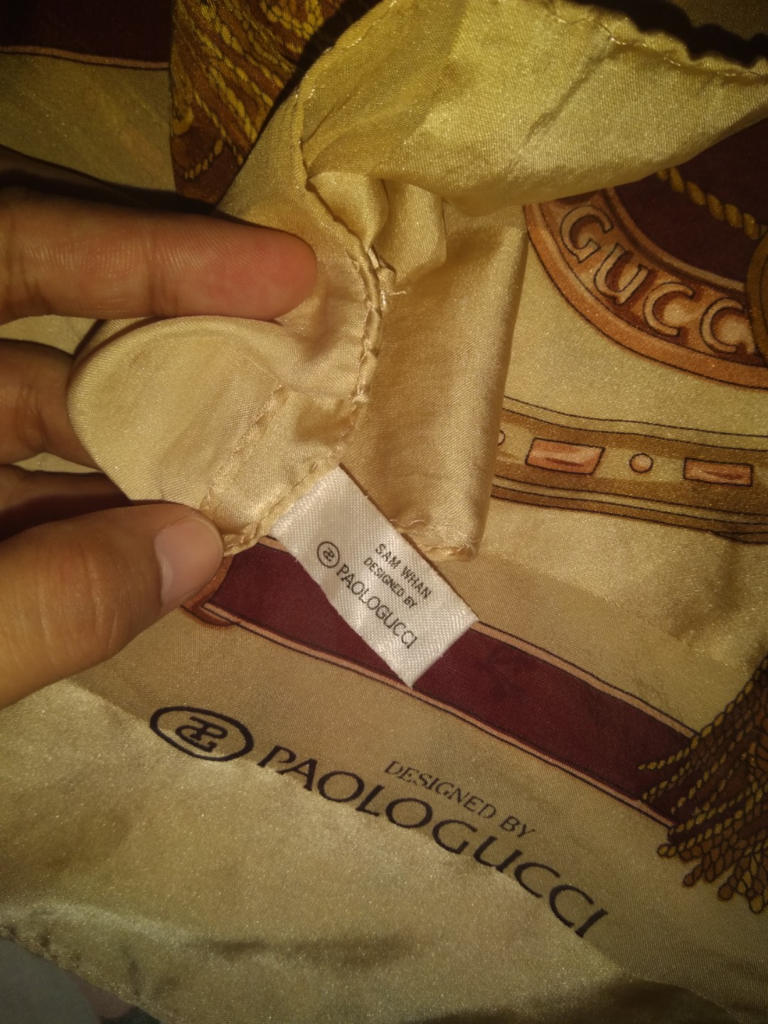 Paolo gucci scarf Clearance