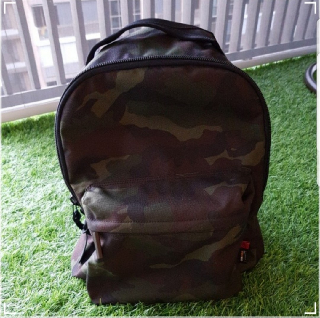 Samsonite Red Camouflage Army print backpack, Men's Fashion, Bags, Backpacks on Carousell