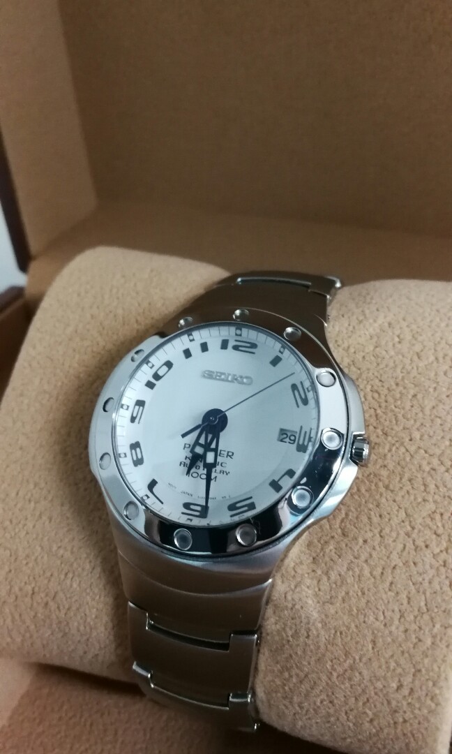 Seiko hotsell premier 100m