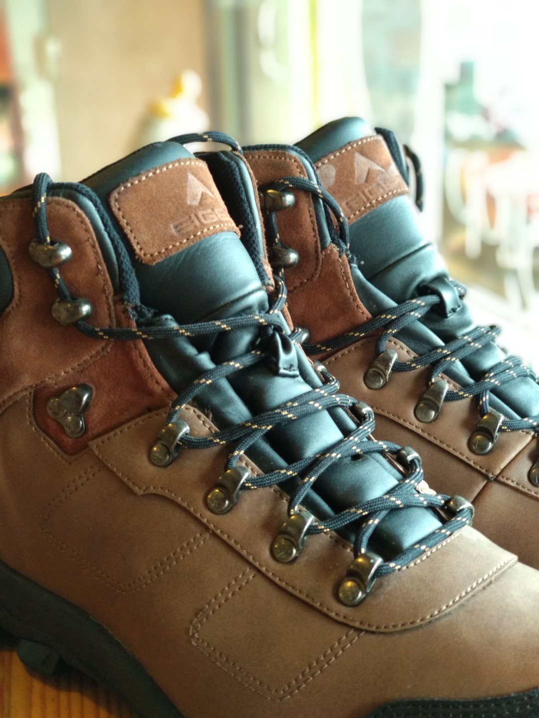 SEPATU Gunung Hiking Boots Eiger Karakoram Boots Waterproof, Fesyen