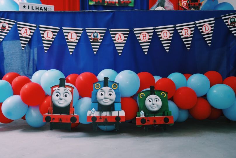 Thomas and Friends Party Decoration, Design &amp; Craft, Others on Carousell