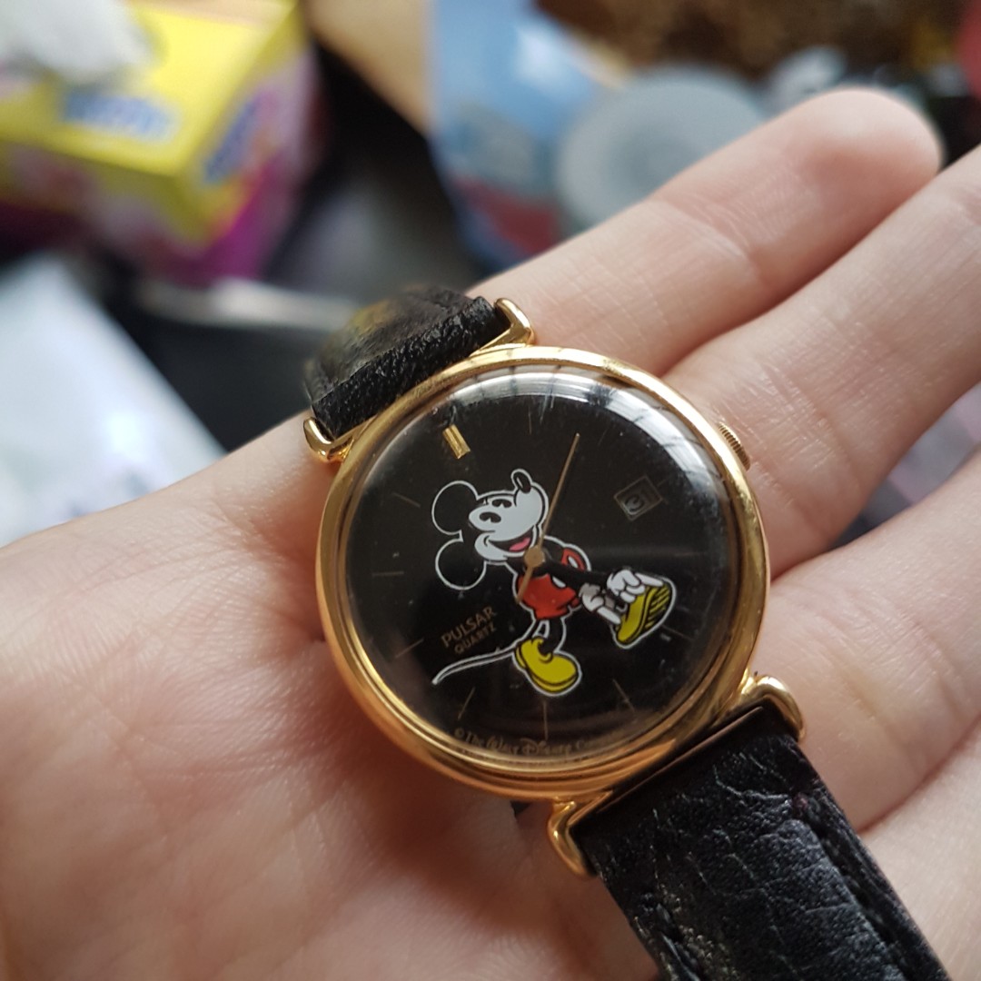 Pulsar mickey on sale mouse watch