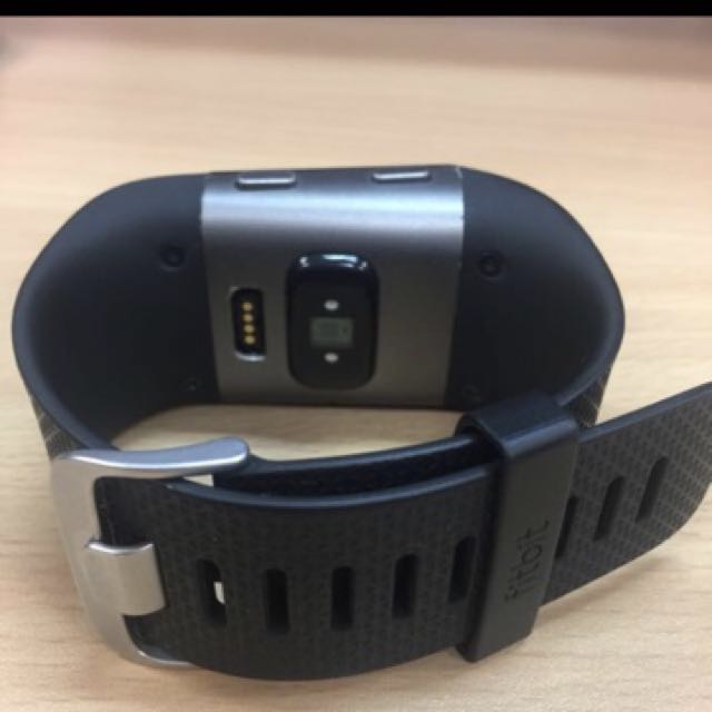 Selling fitbit new arrivals charge 2