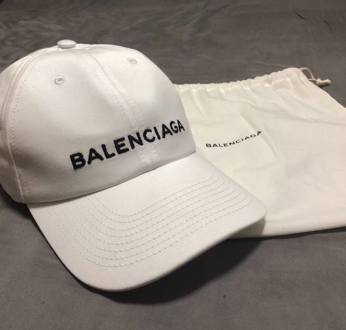 Balenciaga white cap, Women's Fashion 