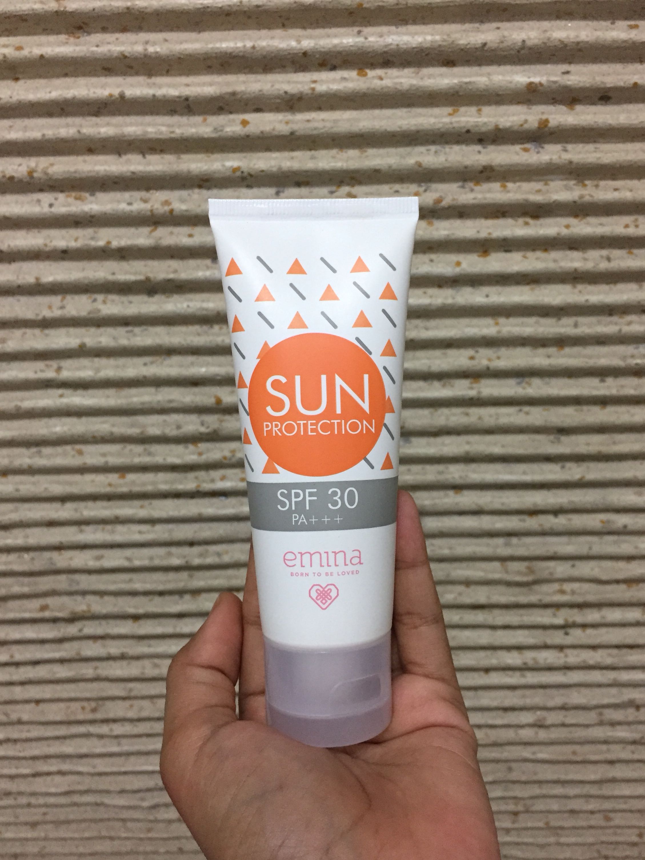 Emina Sun Protection Spf 30 Pa 60 Ml Emina Sun Protection Spf 30 Pa 60 Ml Kesehatan Kecantikan Kulit Sabun Tubuh Di Carousell