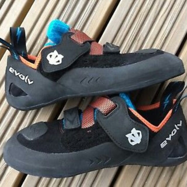 nike rock climbing shoes