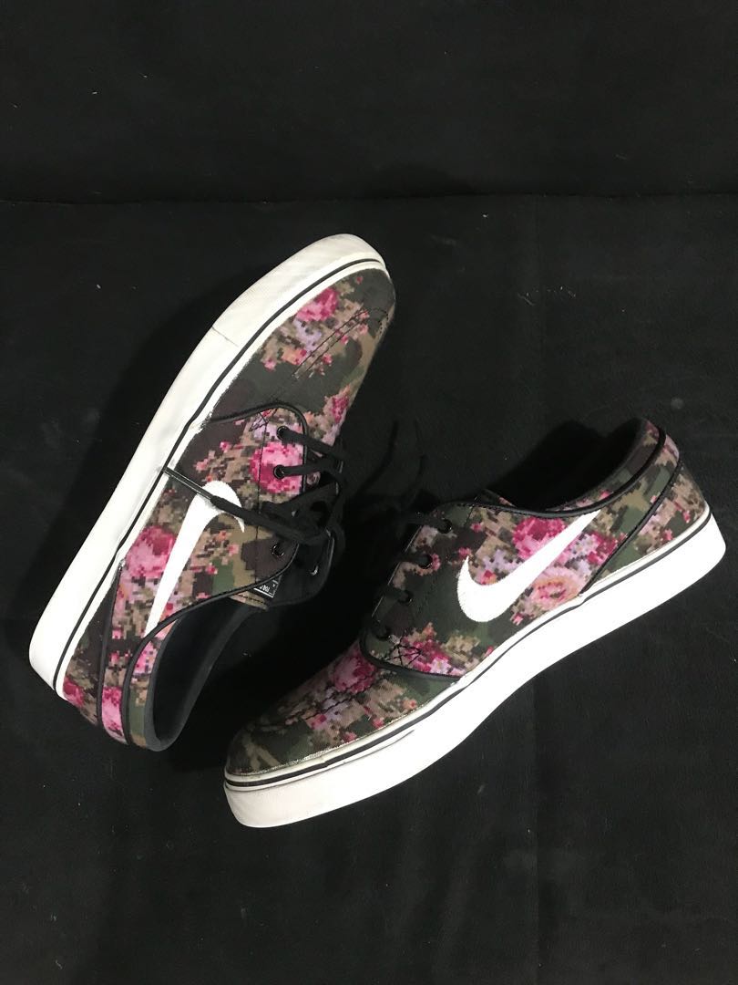 Floral Nike Stefan Janoskis Men S Fashion Footwear Sneakers On Carousell