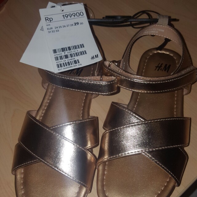 Sepatu sandal anak H M Bayi Anak Mainan Baby Walker di Carousell