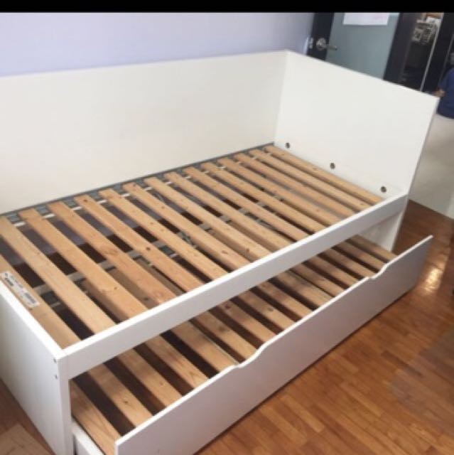 Wijde selectie Vegen Bibliografie IKEA Flaxa Single Bed Frame + Pull Out Bed Frame, Furniture & Home Living,  Furniture, Bed Frames & Mattresses on Carousell