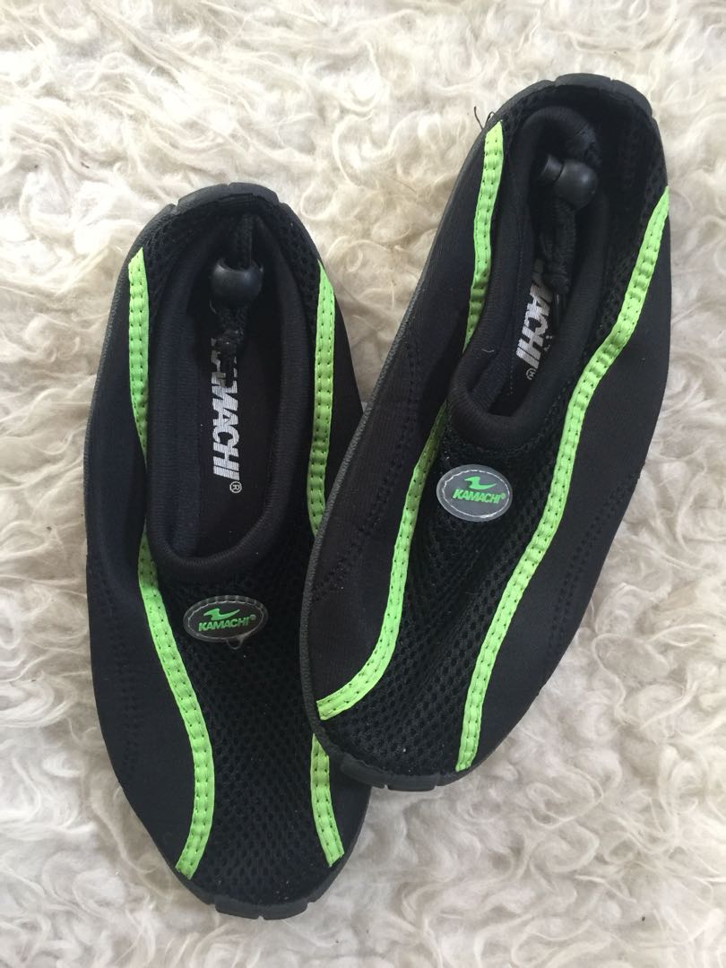 womens water shoes size 7