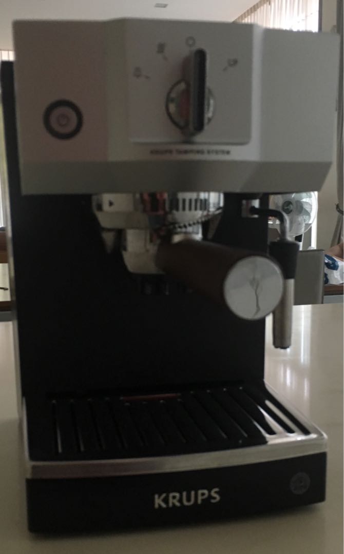 Krups expresso machine XP5620, TV & Home Appliances, Kitchen Appliances